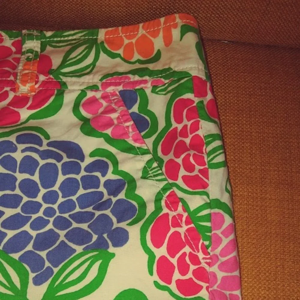 Lilly Pulitzer Floral Resort Fit Bermuda 100% Cotton Shorts Sz 4 - Picture 6 of 8